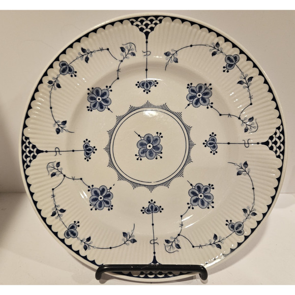 Johnson Bros Denmark Blue 8 7/8" Luncheon Plates - Set/2 - Picture 8 of 10